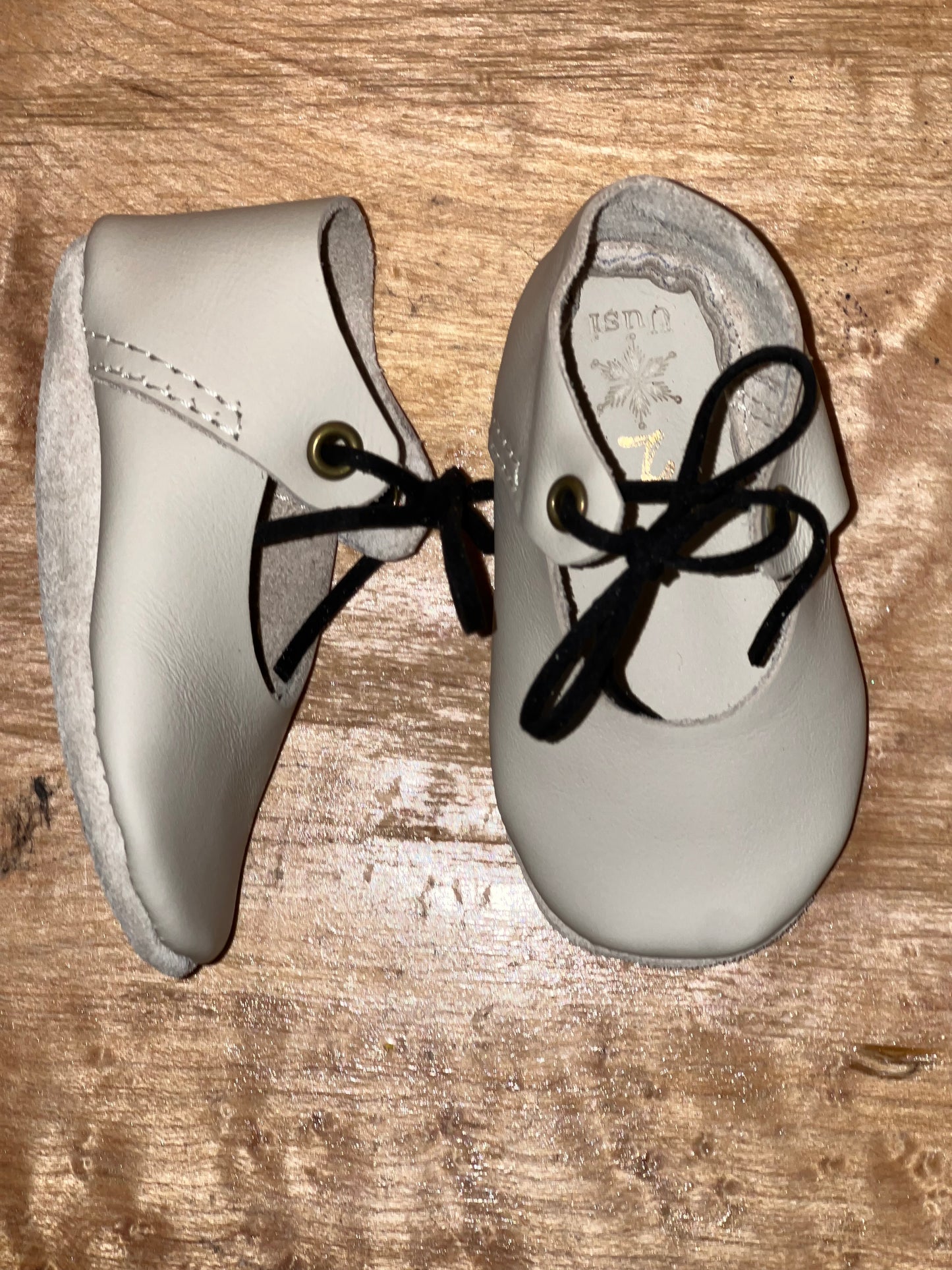 Natural Leather Baby Shoes Mary Jane Crib Shoe