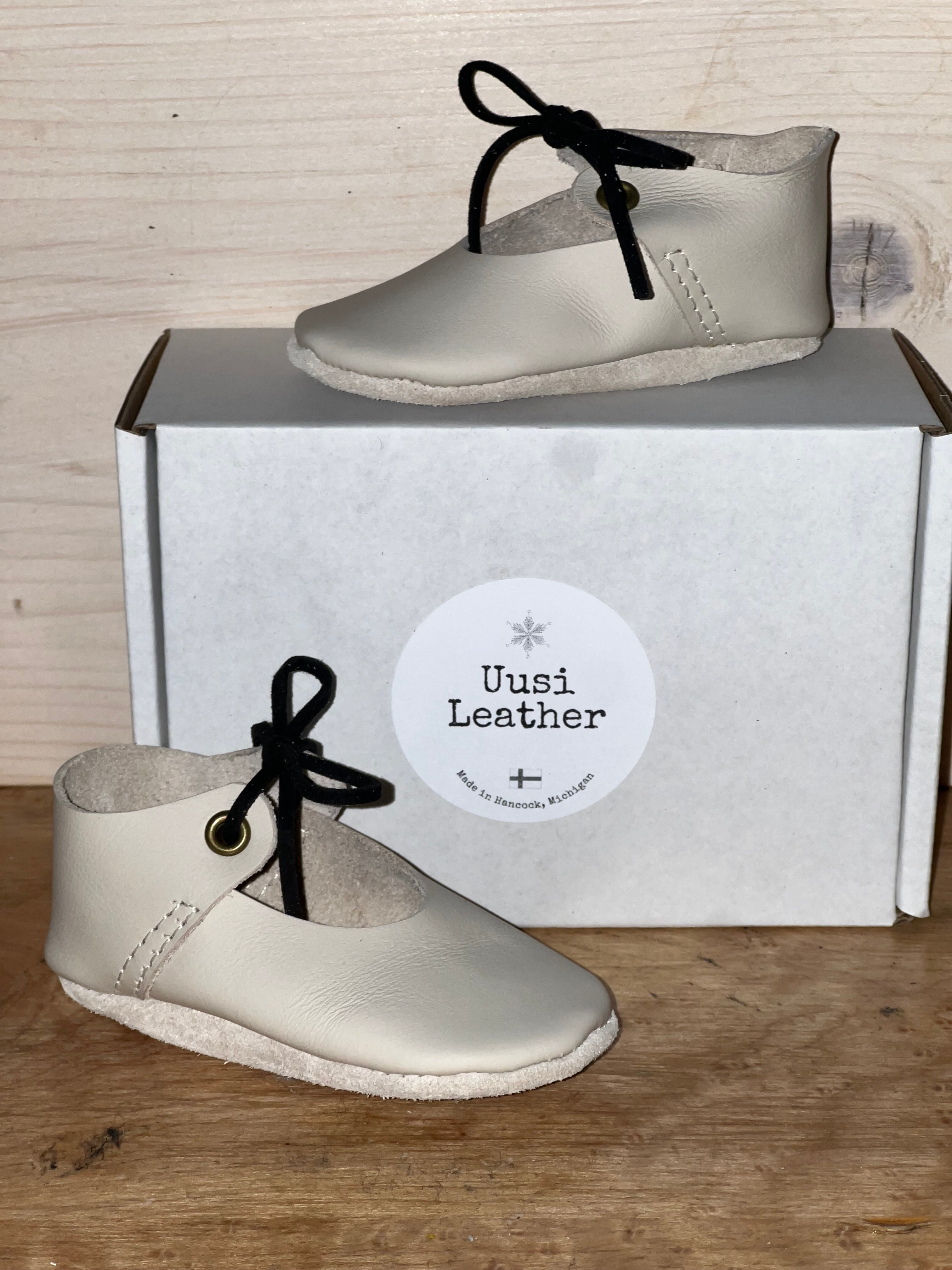 Natural Leather Baby Shoes Mary Jane Crib Shoe