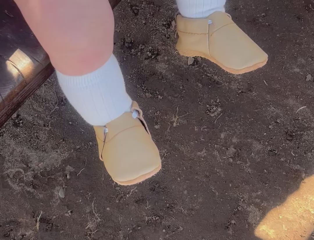 Natural Leather Baby Shoes Moccasin Crib Shoe